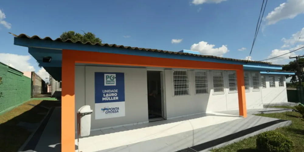 A unidade de saúde Lauro Muller conta com duas equipes de Saúde da Família completas, e, além das consultas médicas, de enfermagem e atendimentos odontológicos, também possui serviço de vacina