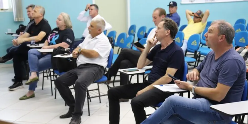 Prefeitos se reuniram na segunda-feira (17) para definir detalhes do cronograma referente ao projeto