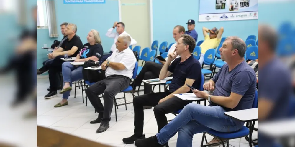 Prefeitos se reuniram na segunda-feira (17) para definir detalhes do cronograma referente ao projeto