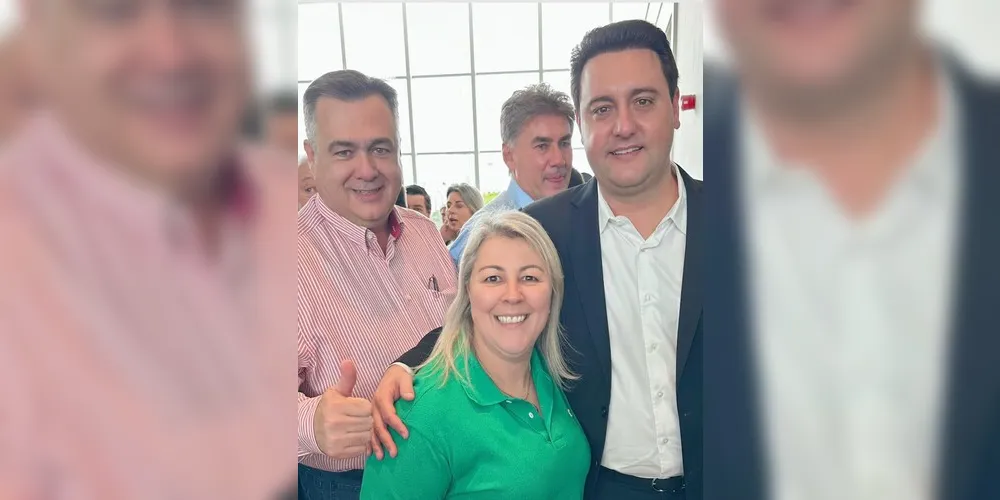 A secretária Amália Cristina Alves esteve presente no evento realizado em Curitiba