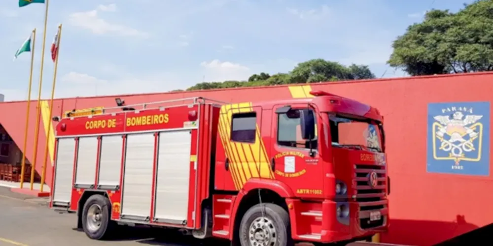 Equipes do Corpo de Bombeiros foram acionadas para a ocorrência