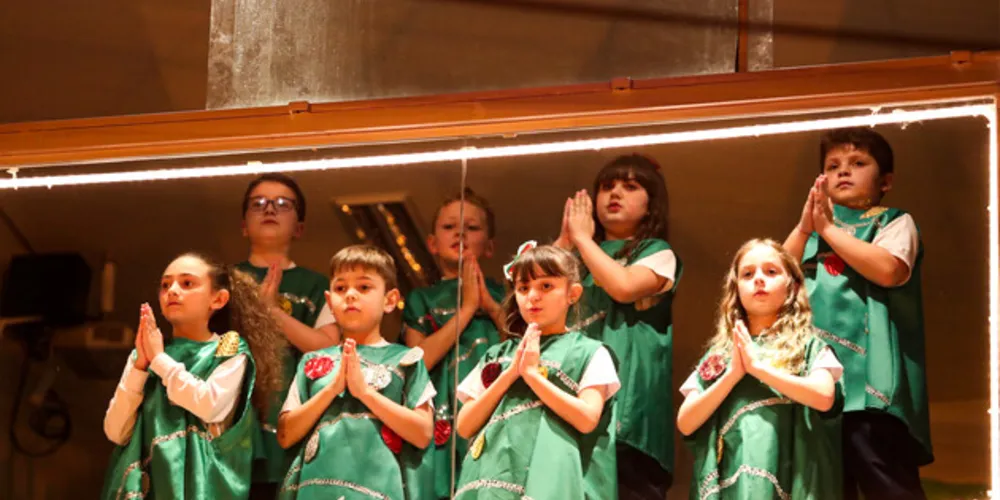 A Cantata de Natal é uma atividade que marca o encerramento do ano letivo