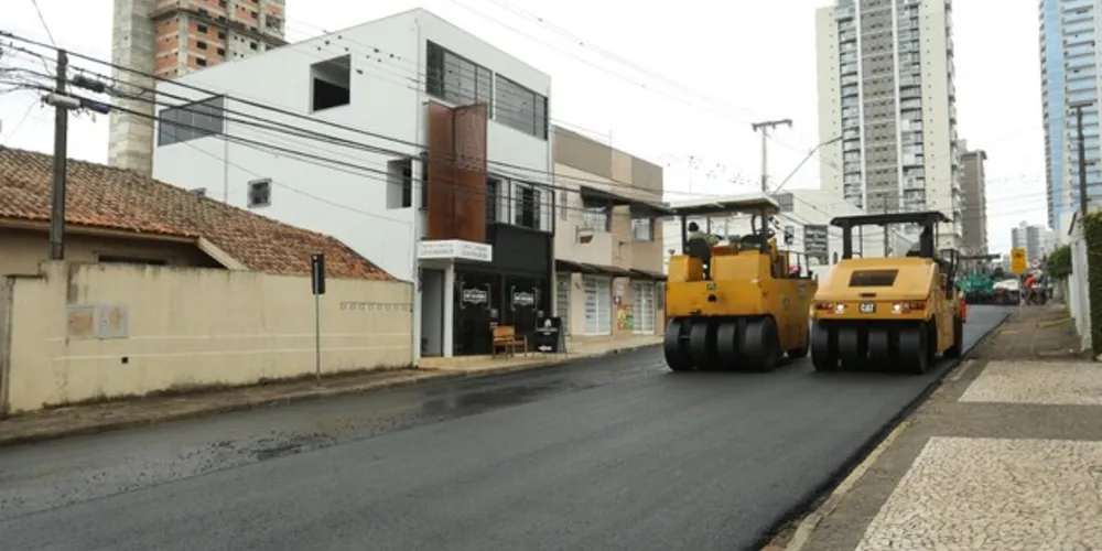 Para esta última etapa, a rua recebe a manutenção final desde a rotatória