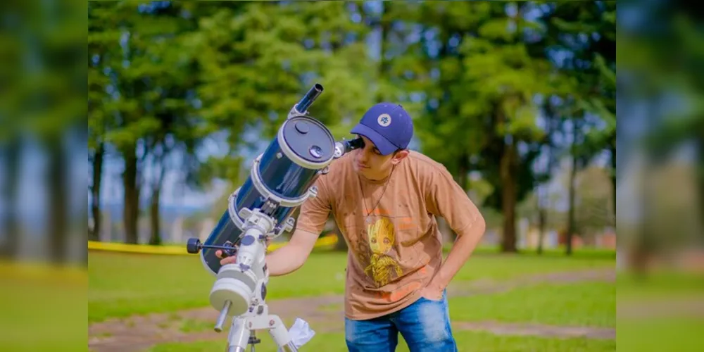 O eclipse solar terá início por volta das 15h40, atingirá seu ápice às 16h50 e encerrará às 17h50