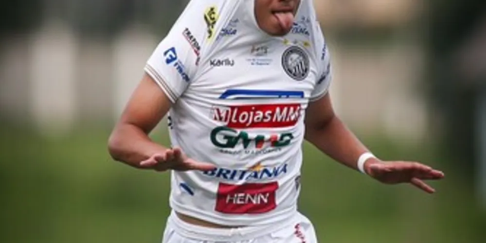 Equipe ponta-grossense venceu o Hope pelo placar de 4 a 0
