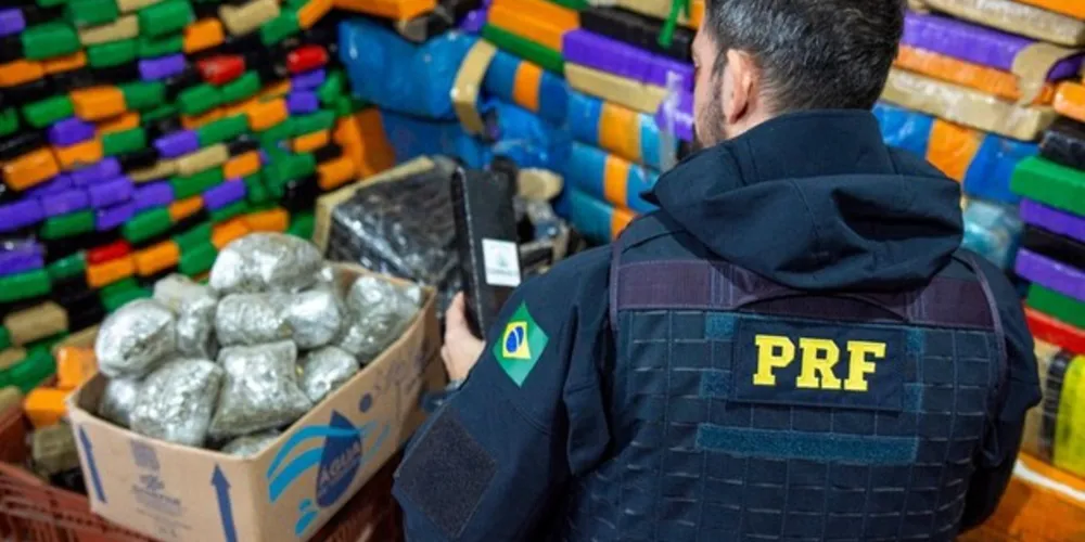 A maior parte das apreensões da PRF no Paraná acontecem na região de divisa com o Paraguai e a Argentina
