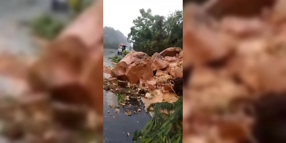 Sedimentos se espalharam pela rodovia