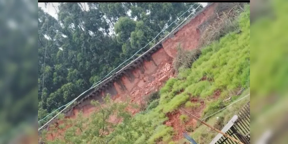 Há risco de que a linha férrea também desmorone se as chuvas continuarem