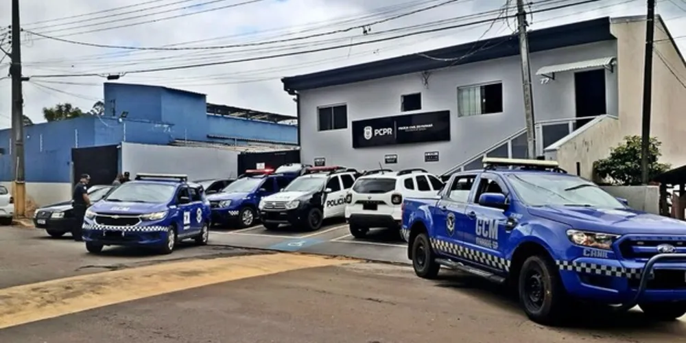 Suspeito teria roubado um carro em Sengés, nesta segunda-feira (27), e preso horas depois em Itararé