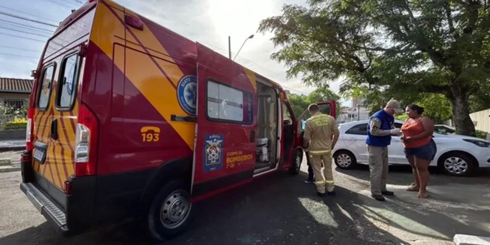 Equipes do Corpo de Bombeiros foram acionadas para a ocorrência