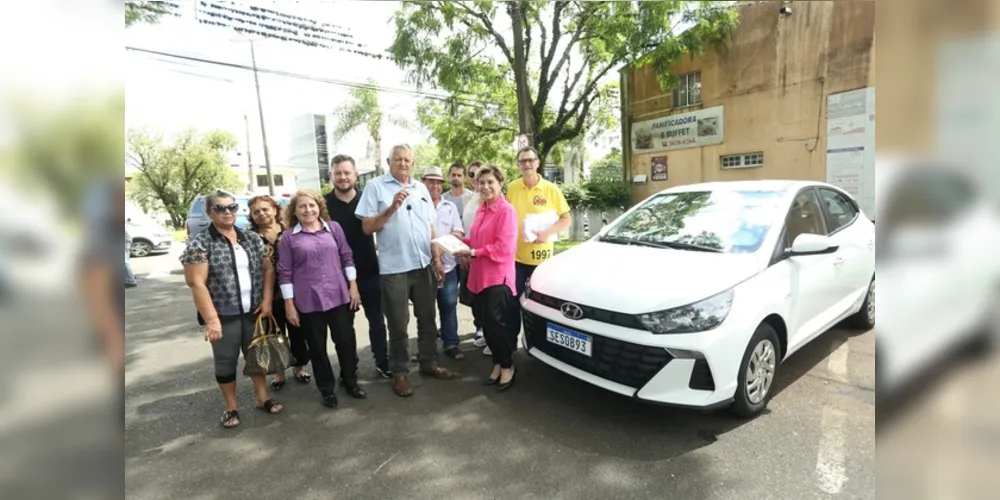 A associação atualmente reúne cerca de 100 famílias de produtores da região de Itaiacoca