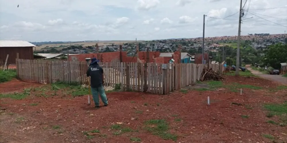 Atualmente cerca de 280 famílias vivem na ocupação