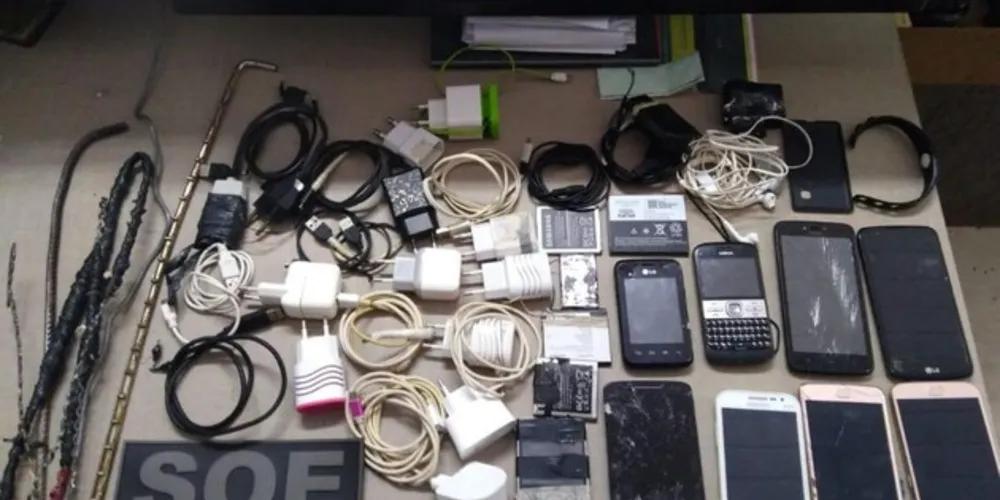 Depen realiza operações rotineiras em cadeias para retirada de celulares em celas