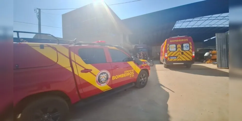 Equipes do Corpo de Bombeiros foram acionadas para a situação