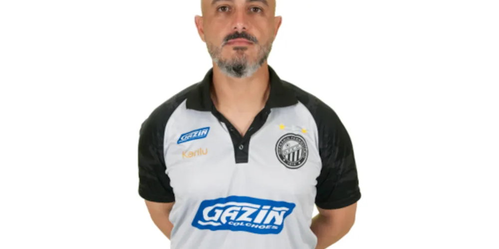 O treinador Rafael Guanaes continuará no Operário