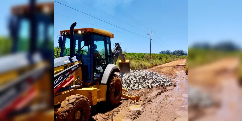 Na Estrada do Alagados, a interdição temporária começou na manhã de quinta-feira (2)