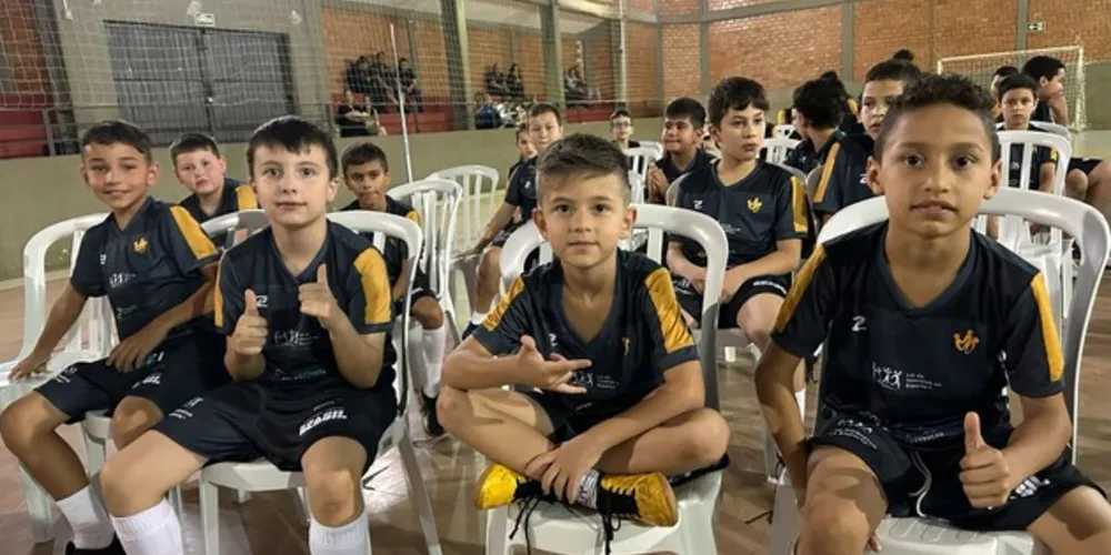 Atualmente, o projeto atende em Ponta Grossa cerca de 120 crianças e adolescentes