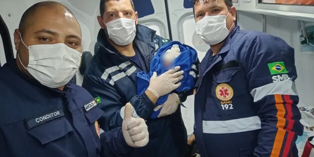 Profissionais do Samu que realizaram o parto