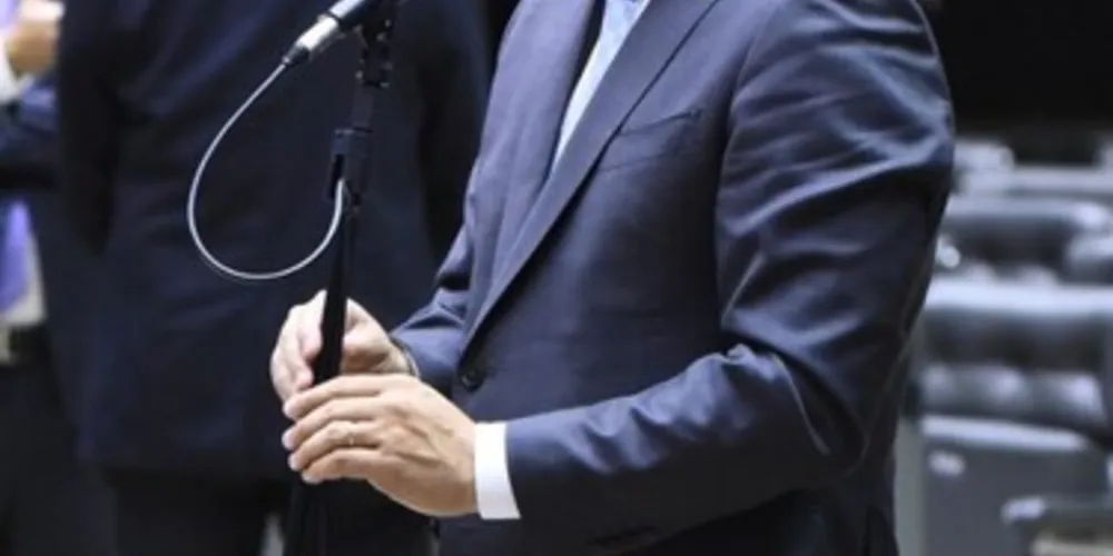 O deputado Sandro Alex (PSD-PR) apresentou à Câmara o Projeto de Lei 5658/23, que fixa multa de até R$ 1 milhão para quem praticar violência doméstica e familiar contra a mulher