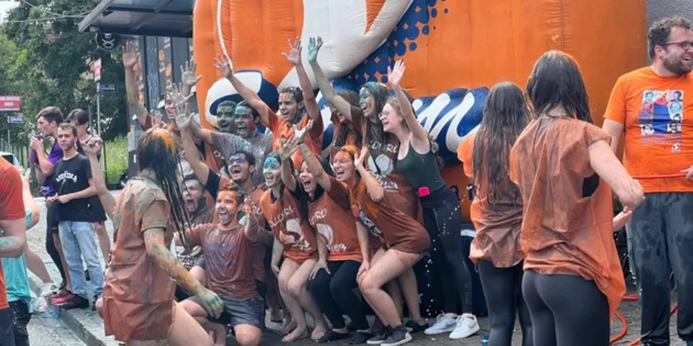 Os estudantes aprovados migram direto do terceiro ano do Ensino Médio para o Ensino Superior