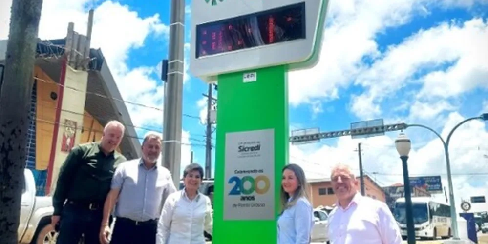 Inauguração do primeiro relógio aconteceu nesta quinta-feira (30)