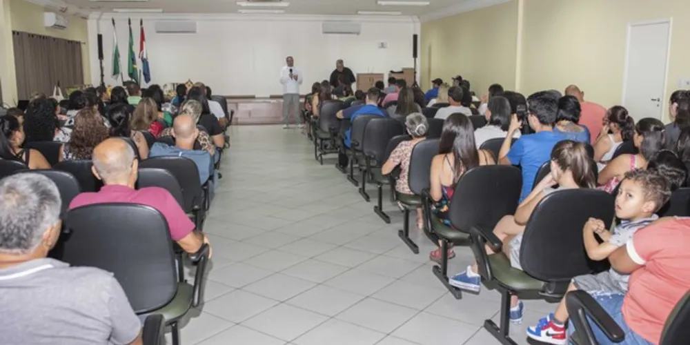 Telêmaco Borba forma 100 alunos para o setor gastronômico