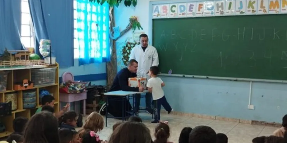 Ação aconteceu na Escola Municipal São Bento, no distrito de Alto do Amparo