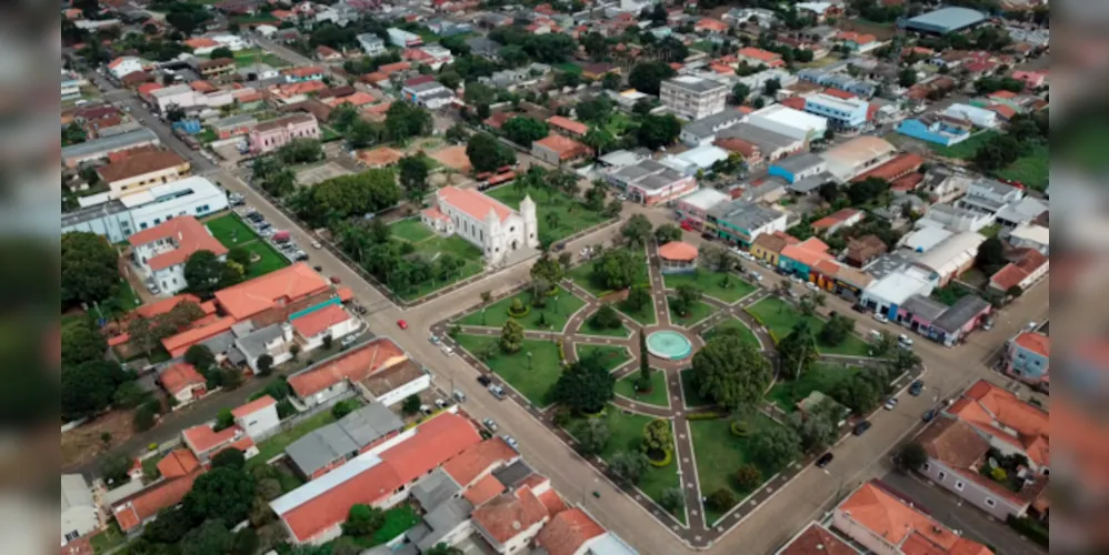 As provas serão aplicadas nas Escolas Municipais Telêmaco Borba e Professora Ida Viana de Oliveira, e no Colégio Estadual Professora Leopoldina Bittencourt Pedroso