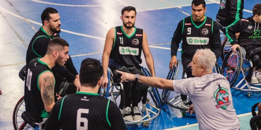 Na fase de classificação, o Tubarões terminou na terceira posição