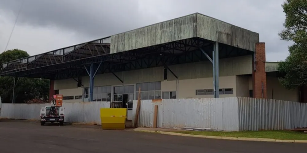 Obras de reforma foram iniciadas nesta semana