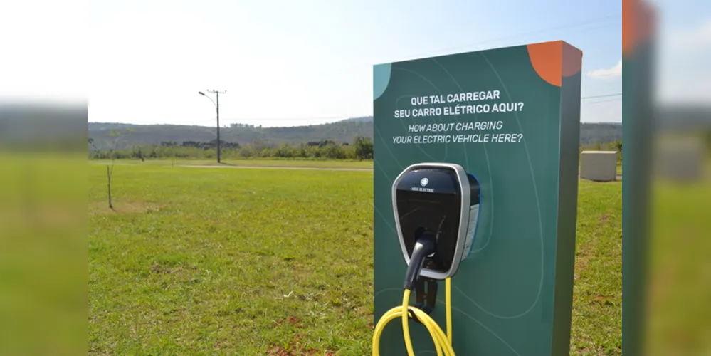 'MINI Wallbox' carrega um veículo em cerca de três horas