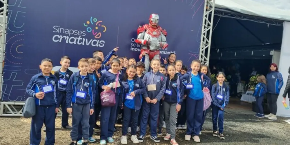 A visita possibilitou aos educandos conhecer outros aspectos da cidade onde vivem