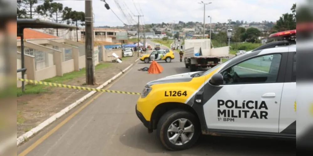 Acidente aconteceu na hora do almoço deste domingo, em Ponta Grossa