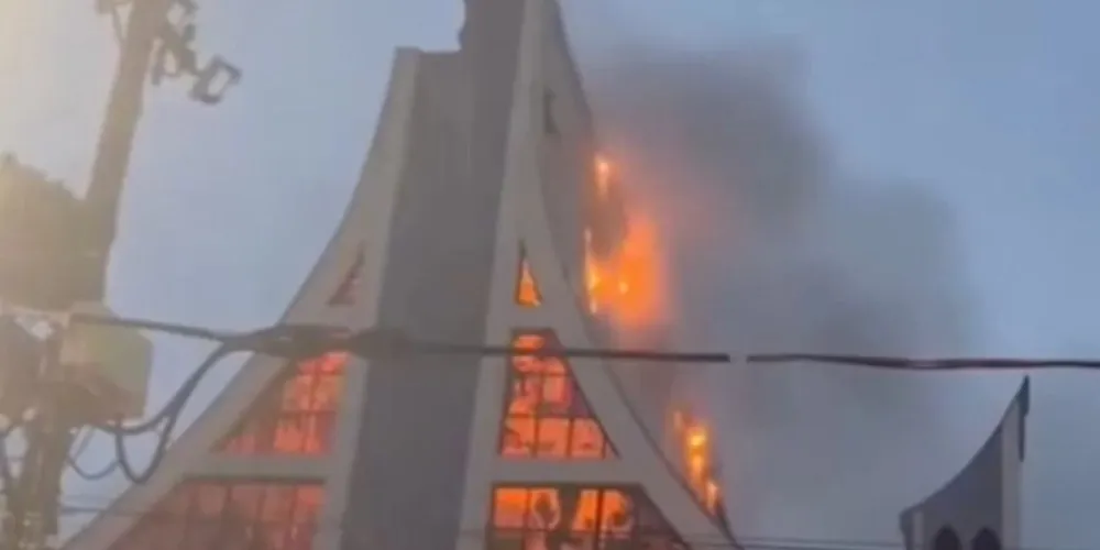 Bombeiros apontam que nenhuma pessoa ficou ferida no incêndio