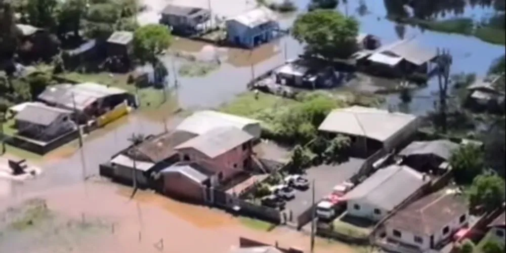 Município segue com nível de alerta muito alto por conta da cheia, que ultrapassou 6 metros