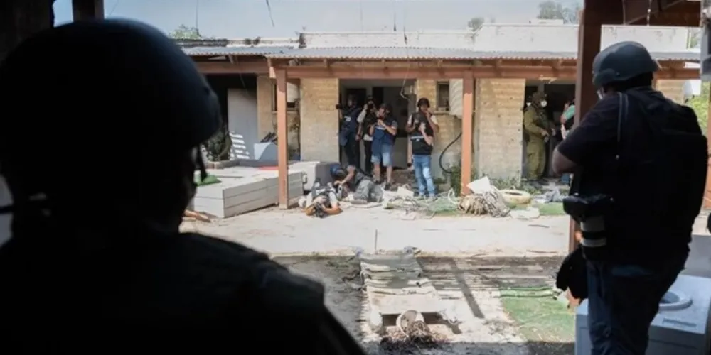 No início da semana, o Hamas afirmou que mataria um refém a cada ataque israelense na Faixa de Gaza, sem aviso prévio