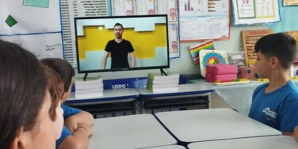 A atividade teve como objetivo propiciar aos alunos compreender mais sobre suas emoções e como controlar esses sentimentos