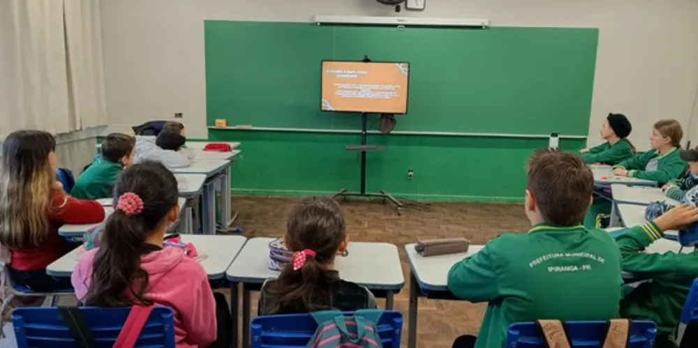 O material elaborado pelo Vamos Ler em parceria com a Continental baseou as atividades