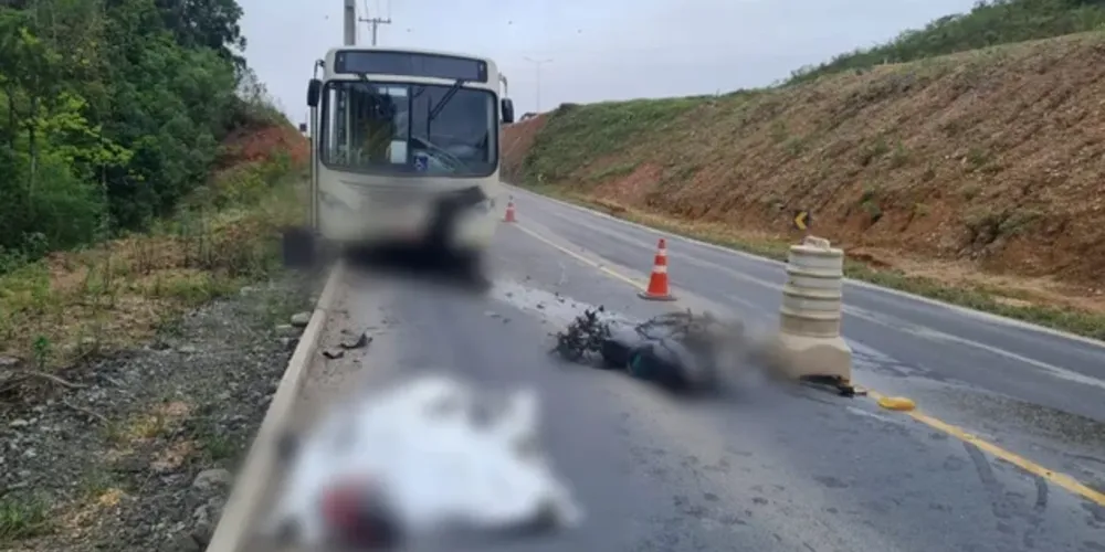 Ônibus tinha acabado de sair da garagem e não conseguiu evitar acidente