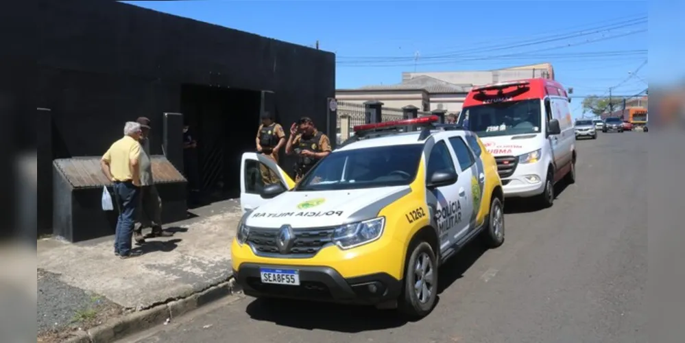 Além das equipes de socorro, tembém estiveram no local agentes da Polícia Militar, da Polícia Científica e do Instituto Médico Legal (IML)