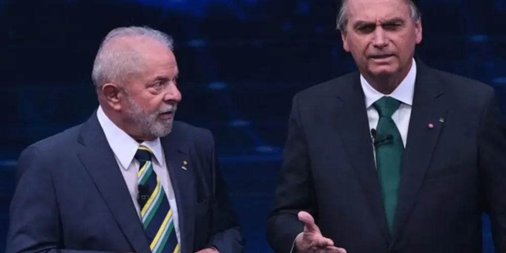 A defesa de Bolsonaro pede que o STF mande Lula publicar retratação