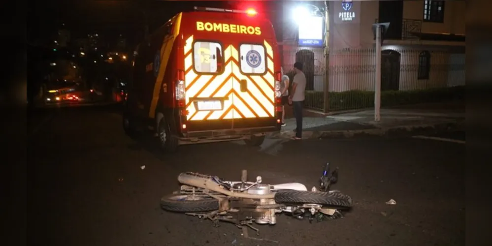 Acidente aconteceu na noite desta quarta-feira