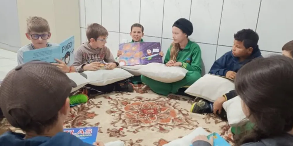 Com rodas de leitura e atividades em casa, os alunos conseguiram acumular leituras e partilhar seus momentos preferidos