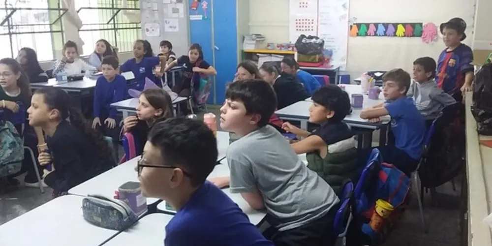 Visando trabalhar o controle emocional, os alunos participaram de atividades de estratégia e pressão