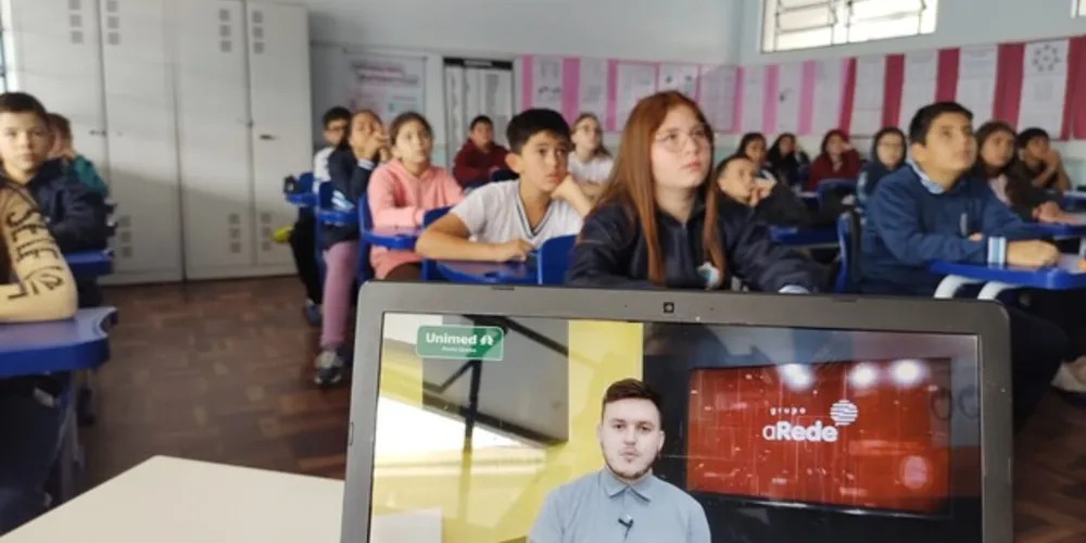 Videoaula da parceria entre projeto e cooperativa de saúde ampliou conhecimento em sala