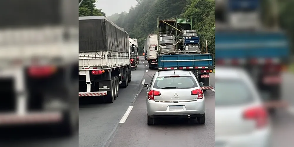 Lentidão é registrada em todo o trecho da Serra de Purunã