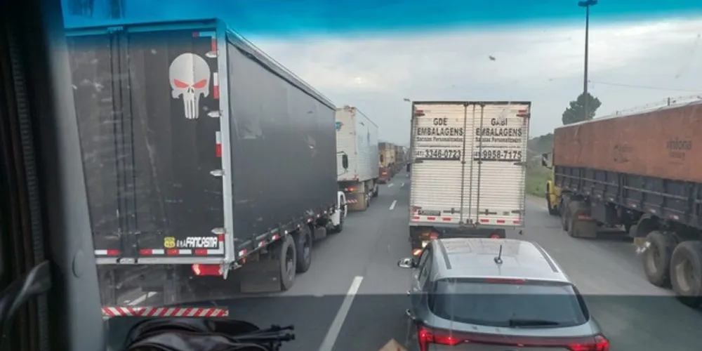 Motorista registram diariamente os transtornos na região