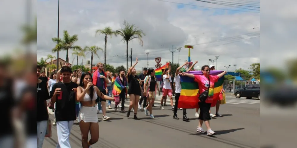 Parada acontece neste domingo a partir das 13 horas, na região central da cidade