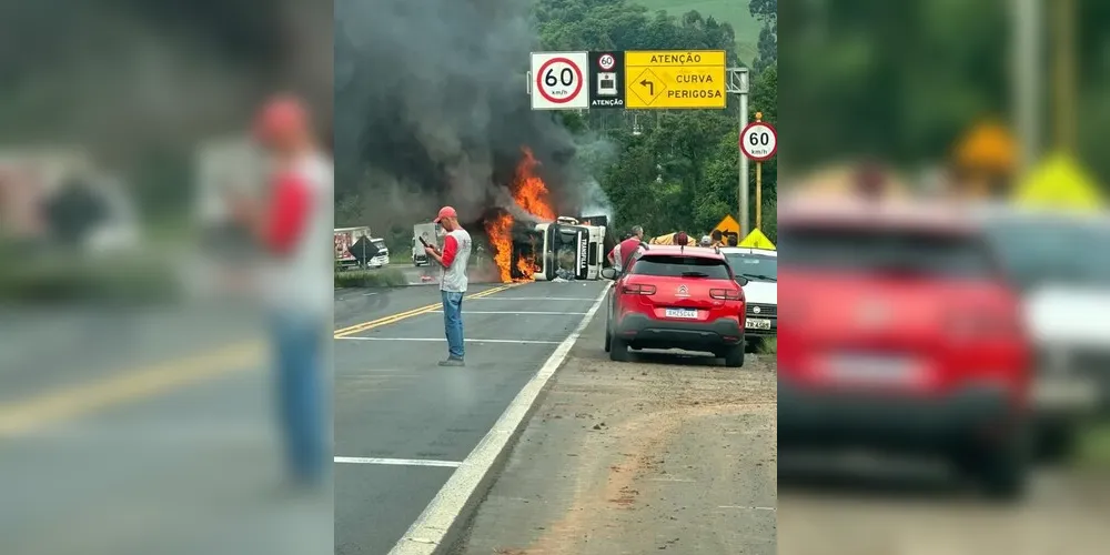 Acidente foi na manhã desta quinta