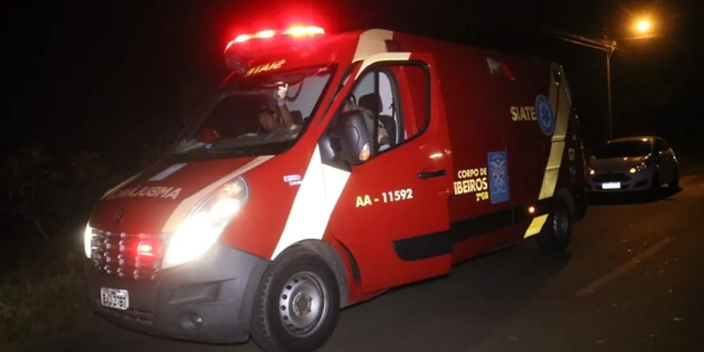 Homem foi atendido pelo Siate, do Corpo de Bombeiros